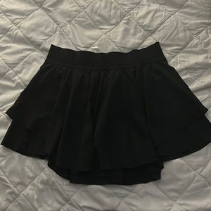 Black Lululemon Court Rival Skirt